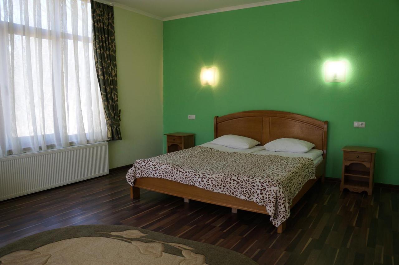 Сонячна Долина Готель Фортеця Boyany Habitación foto